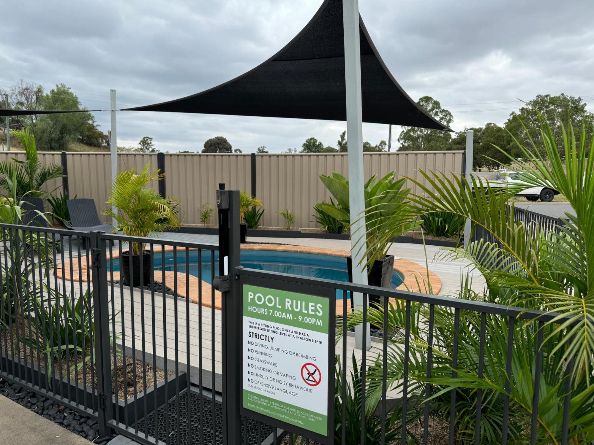 Raintree Motel Biloela Exterior foto